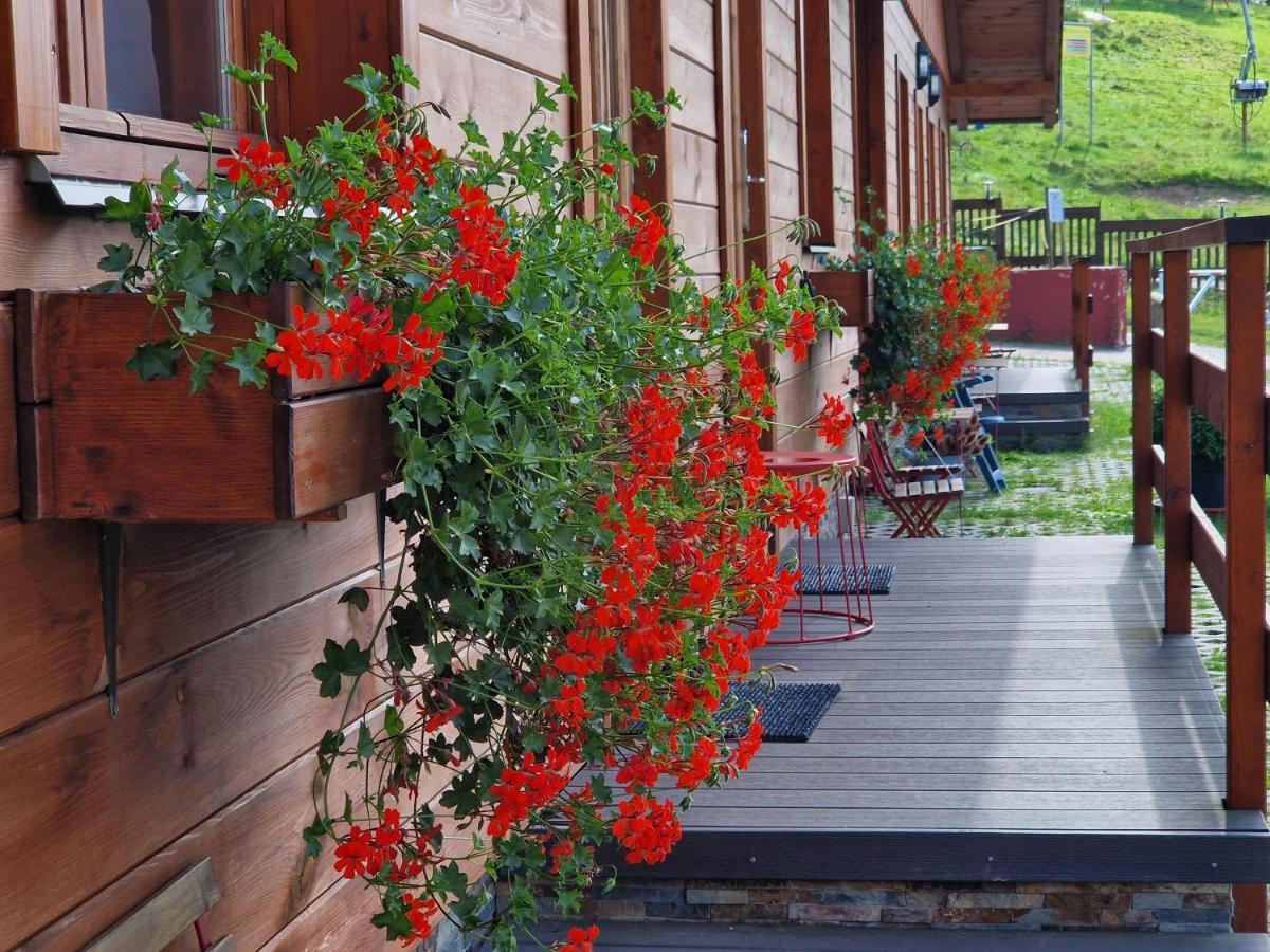 Sport-Hotel Sibenicni Vrch Mnichovice エクステリア 写真