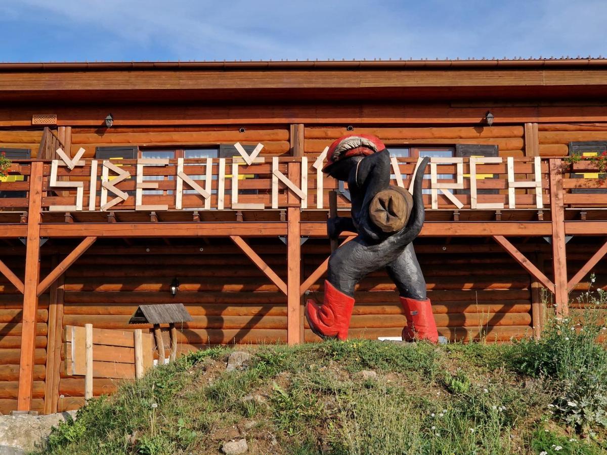 Sport-Hotel Sibenicni Vrch Mnichovice エクステリア 写真