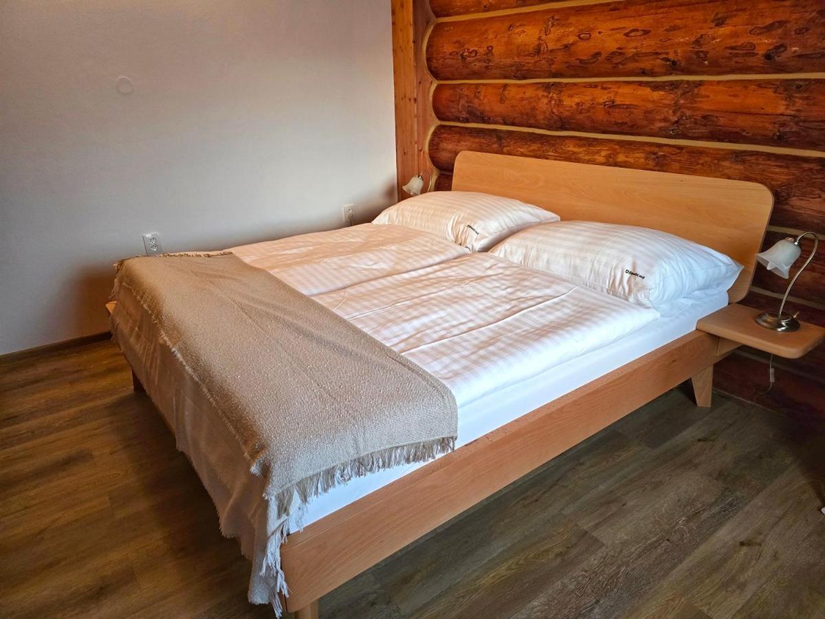 Sport-Hotel Sibenicni Vrch Mnichovice エクステリア 写真