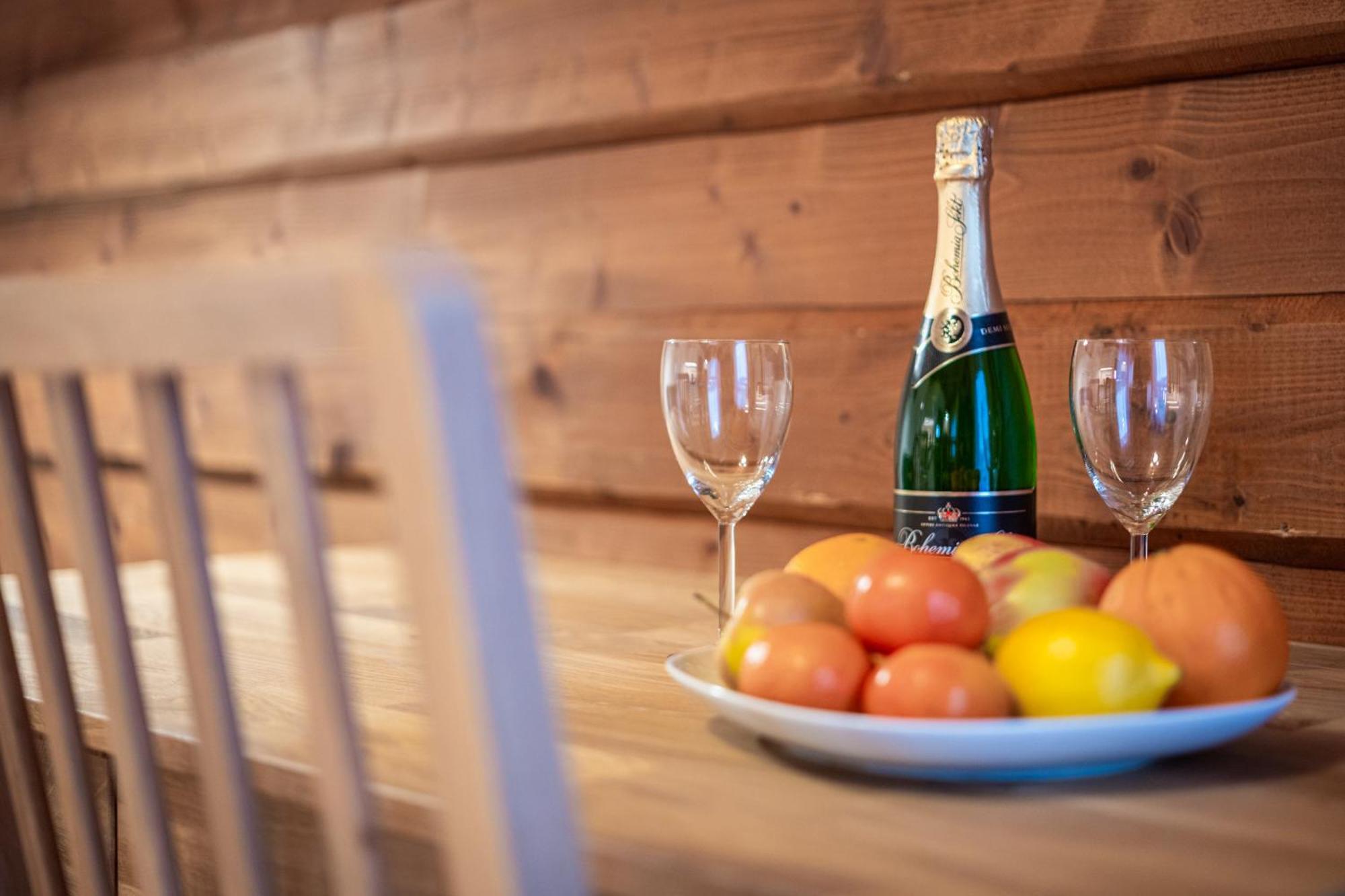 Sport-Hotel Sibenicni Vrch Mnichovice エクステリア 写真