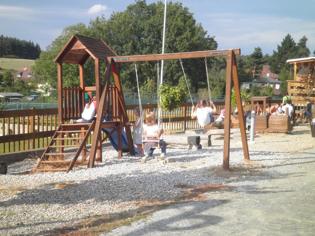 Sport-Hotel Sibenicni Vrch Mnichovice エクステリア 写真