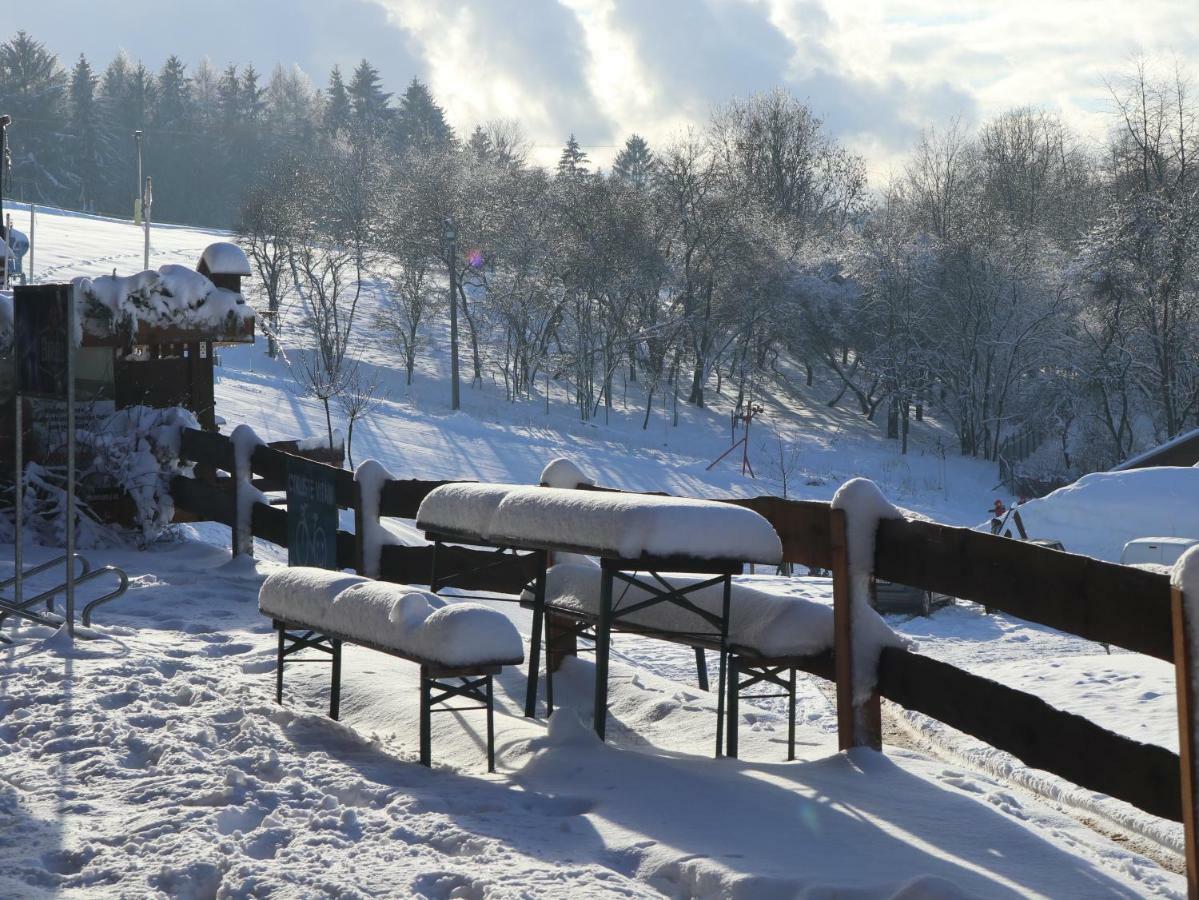 Sport-Hotel Sibenicni Vrch Mnichovice エクステリア 写真